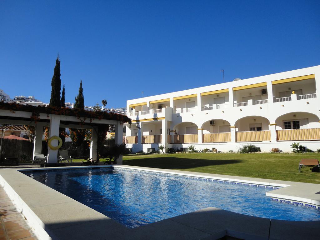 At Almoraide Rooms Suites (Adults Only) Nerja Esterno foto