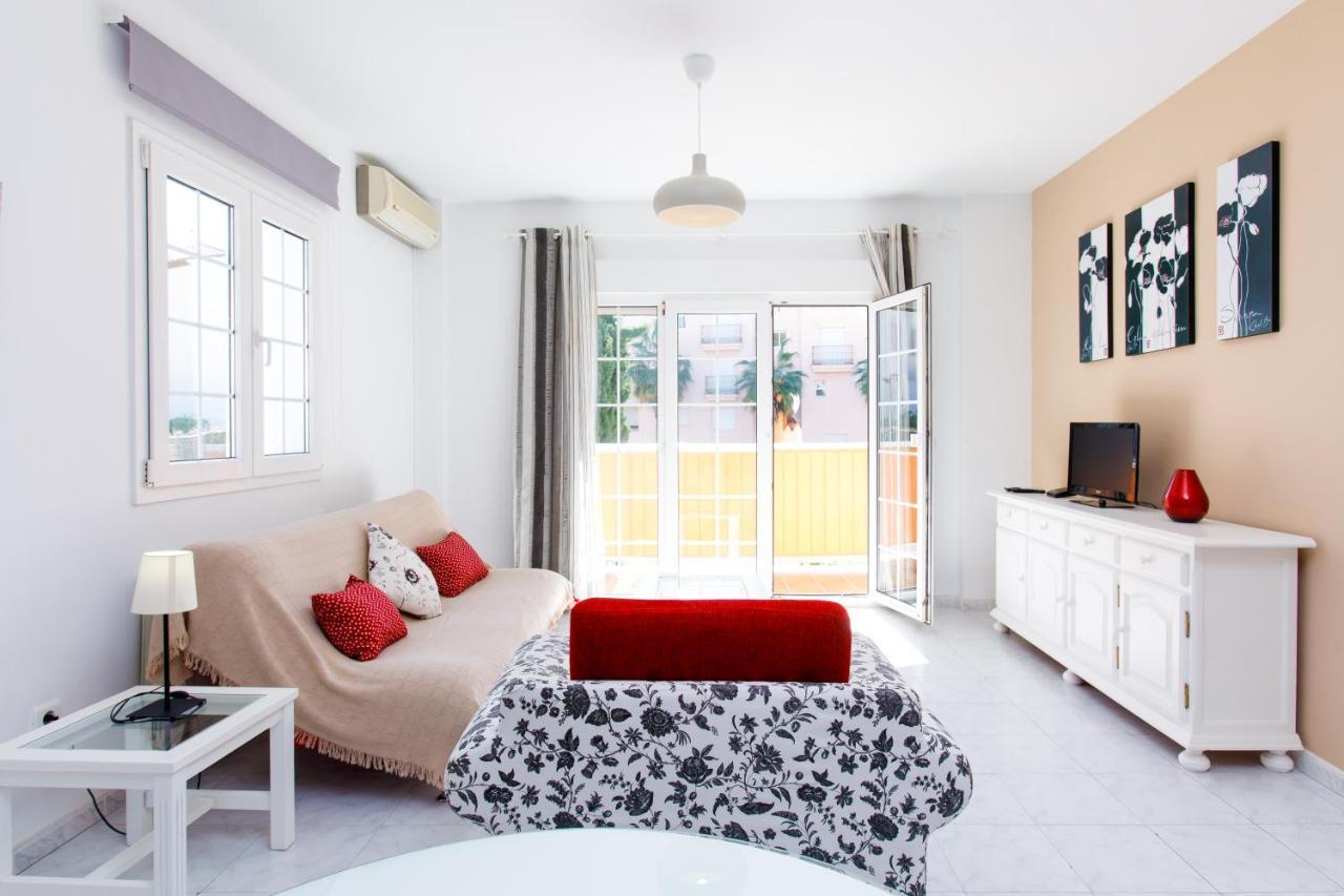 At Almoraide Rooms Suites (Adults Only) Nerja Esterno foto