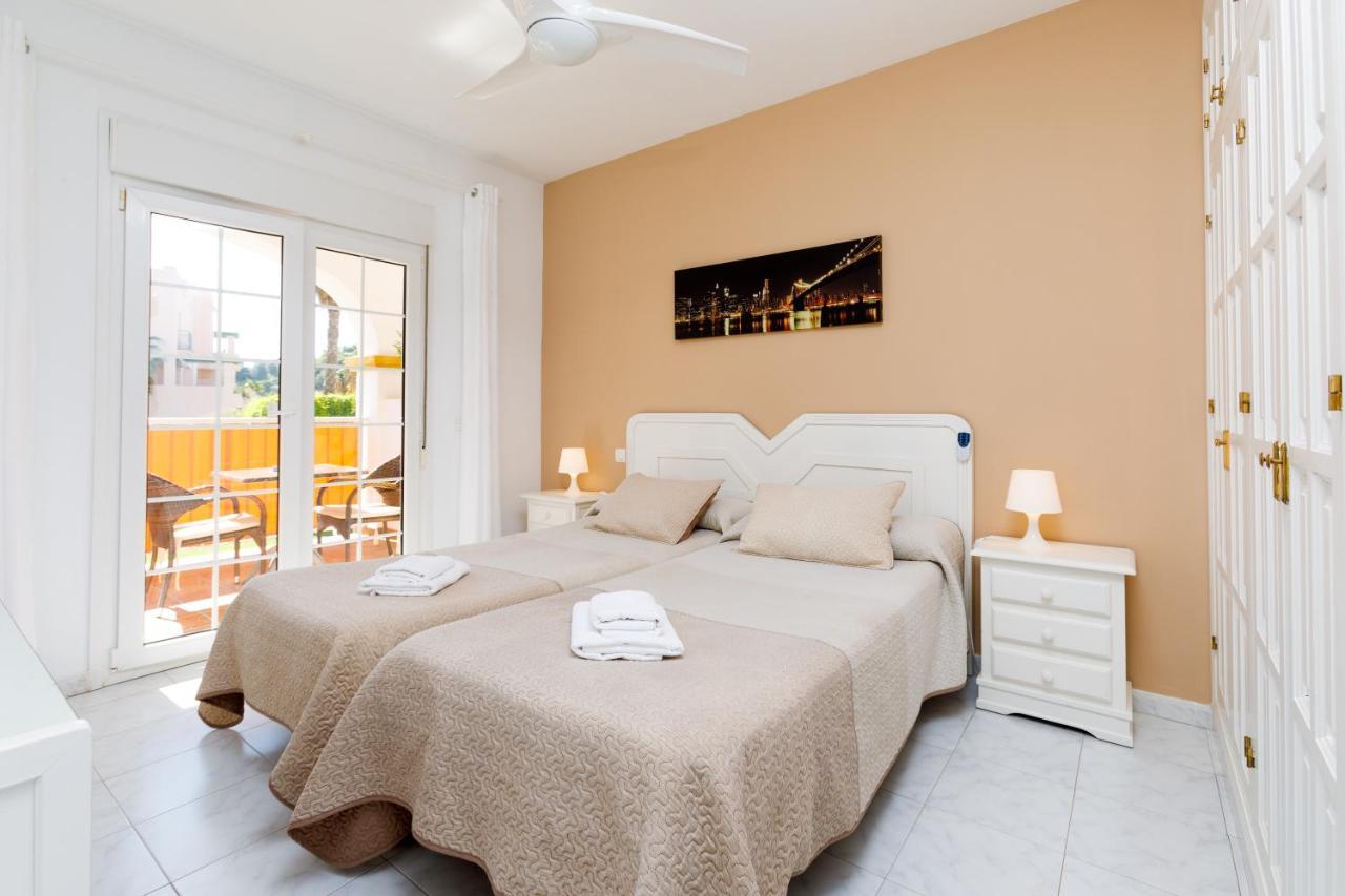 At Almoraide Rooms Suites (Adults Only) Nerja Esterno foto