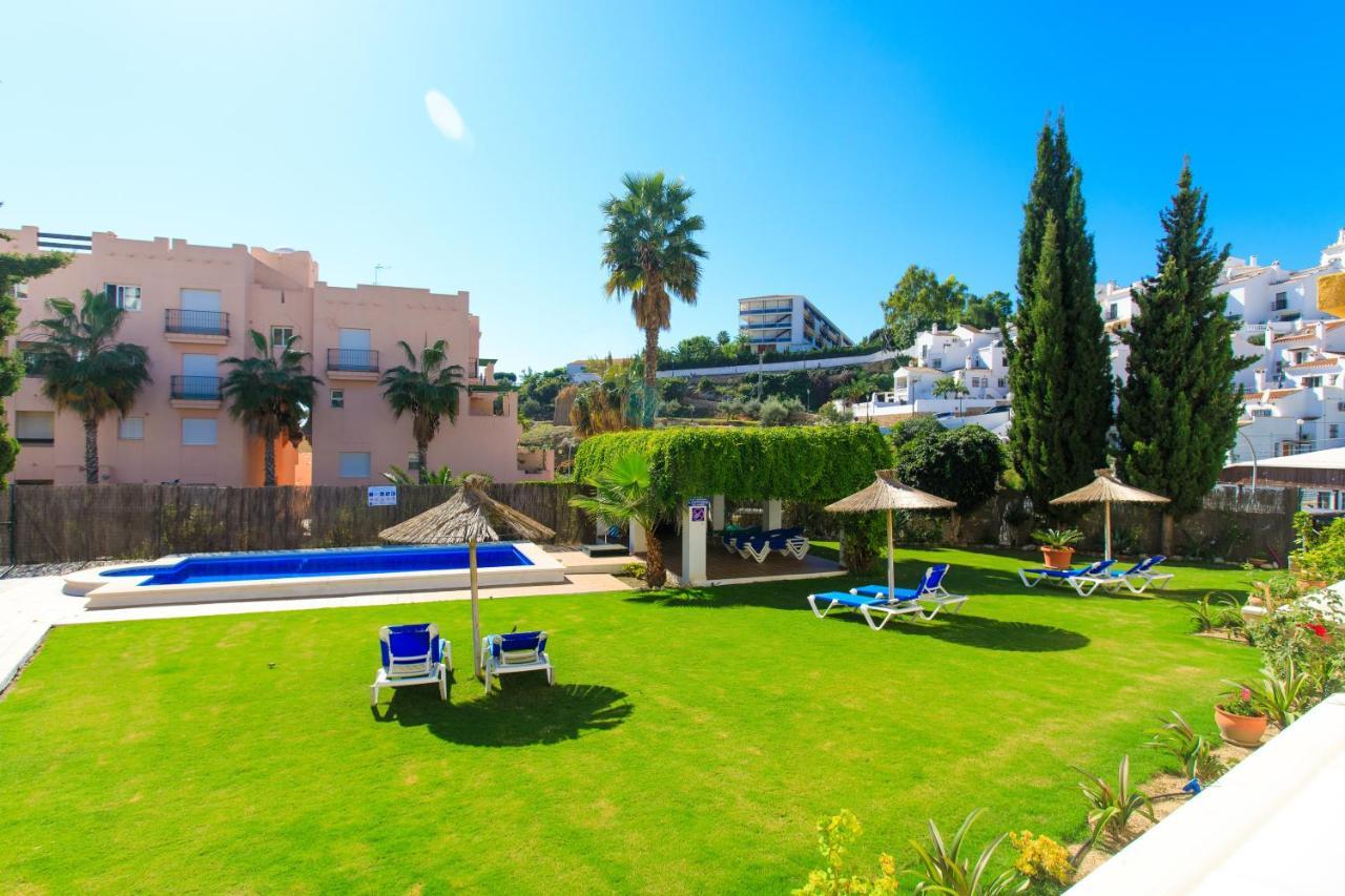 At Almoraide Rooms Suites (Adults Only) Nerja Esterno foto