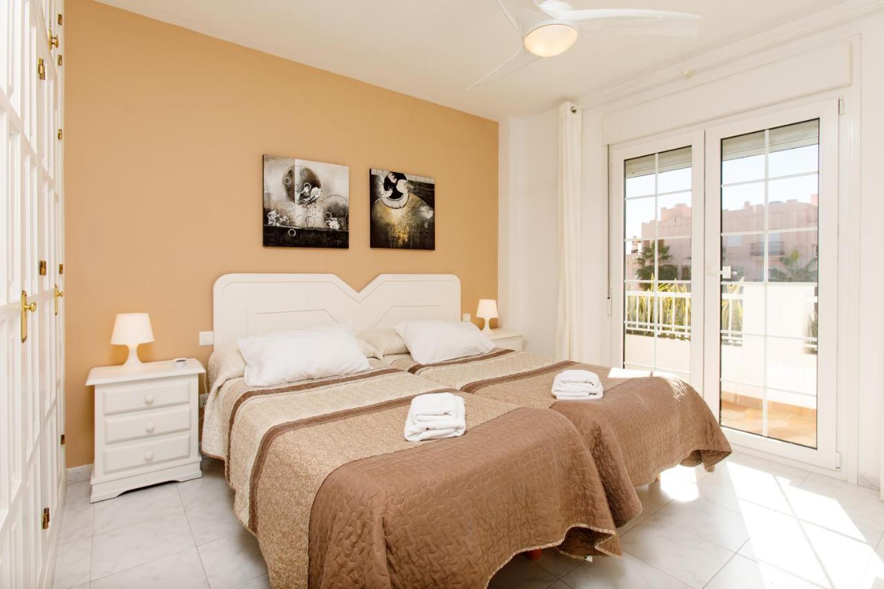 At Almoraide Rooms Suites (Adults Only) Nerja Esterno foto