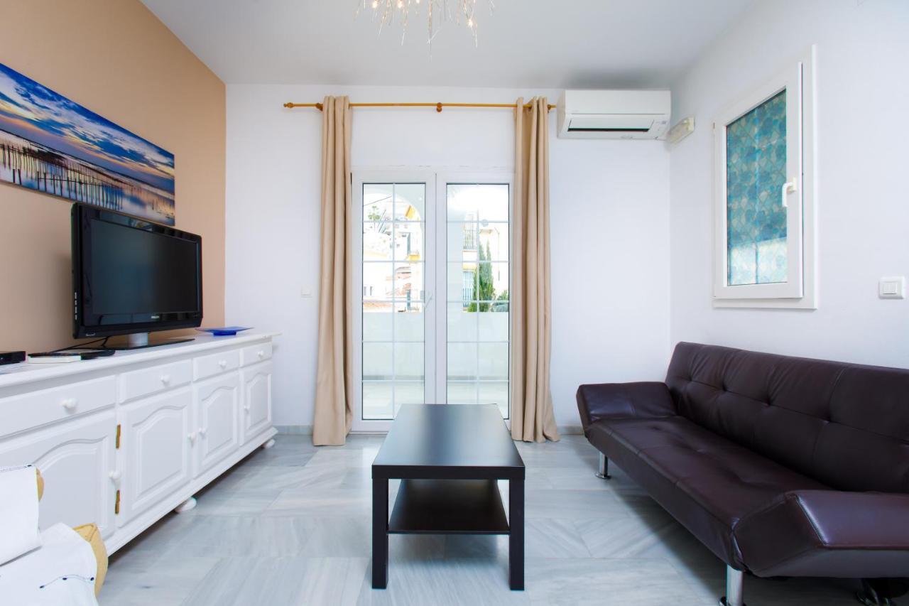 At Almoraide Rooms Suites (Adults Only) Nerja Esterno foto
