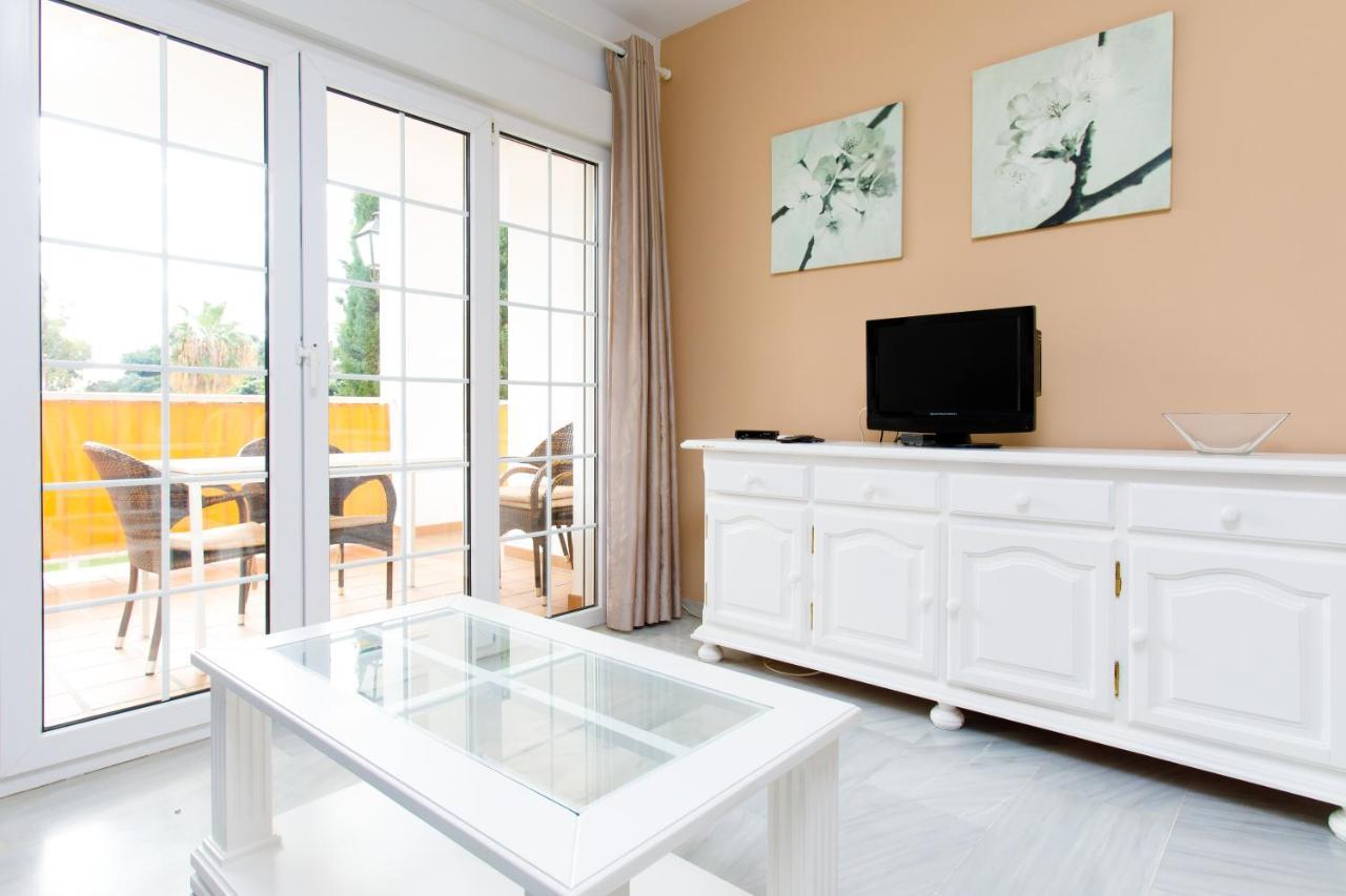 At Almoraide Rooms Suites (Adults Only) Nerja Esterno foto