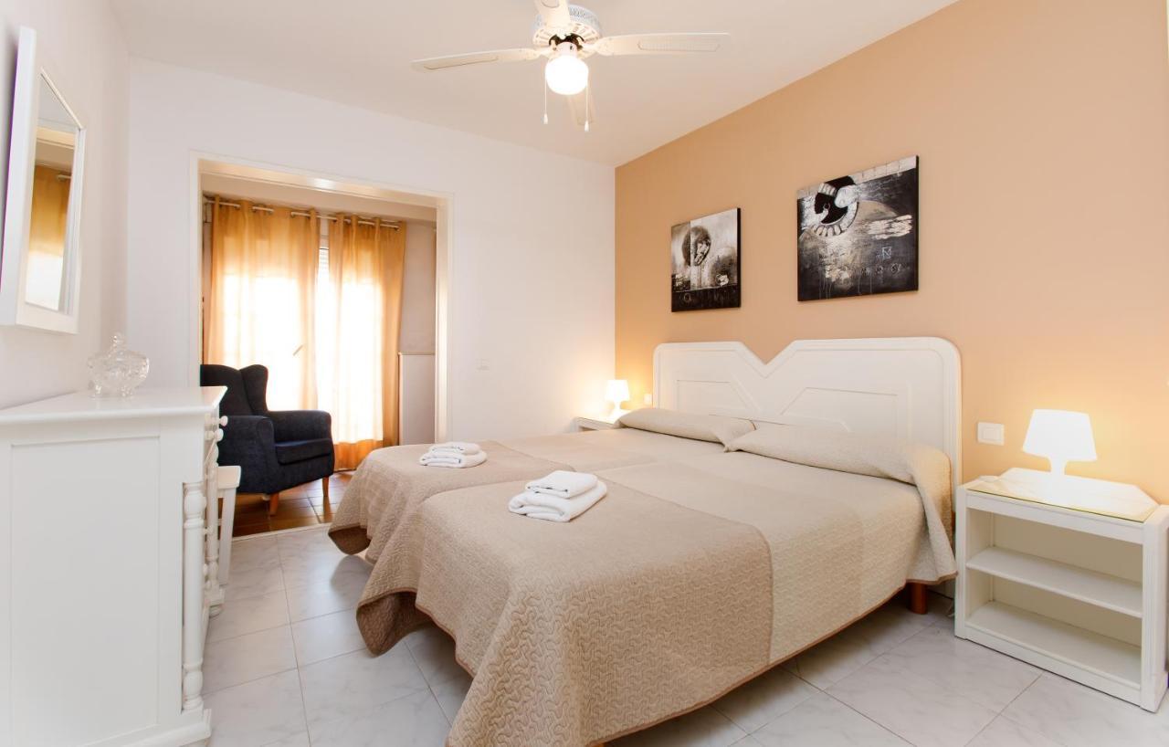 At Almoraide Rooms Suites (Adults Only) Nerja Esterno foto