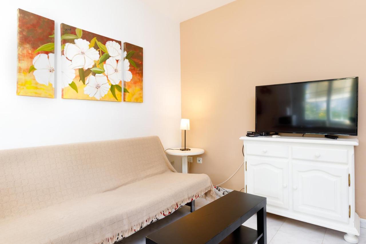 At Almoraide Rooms Suites (Adults Only) Nerja Esterno foto