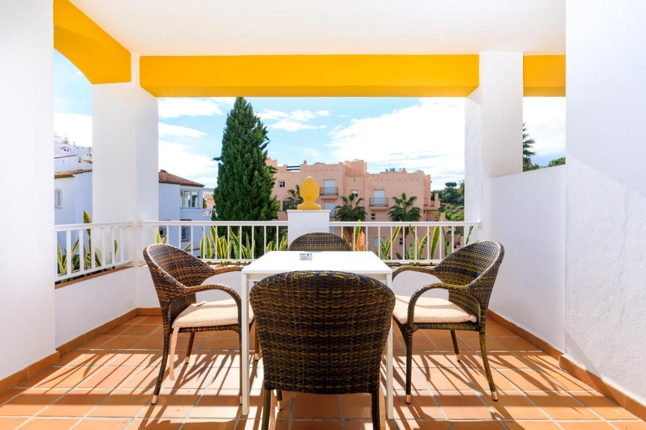 At Almoraide Rooms Suites (Adults Only) Nerja Esterno foto