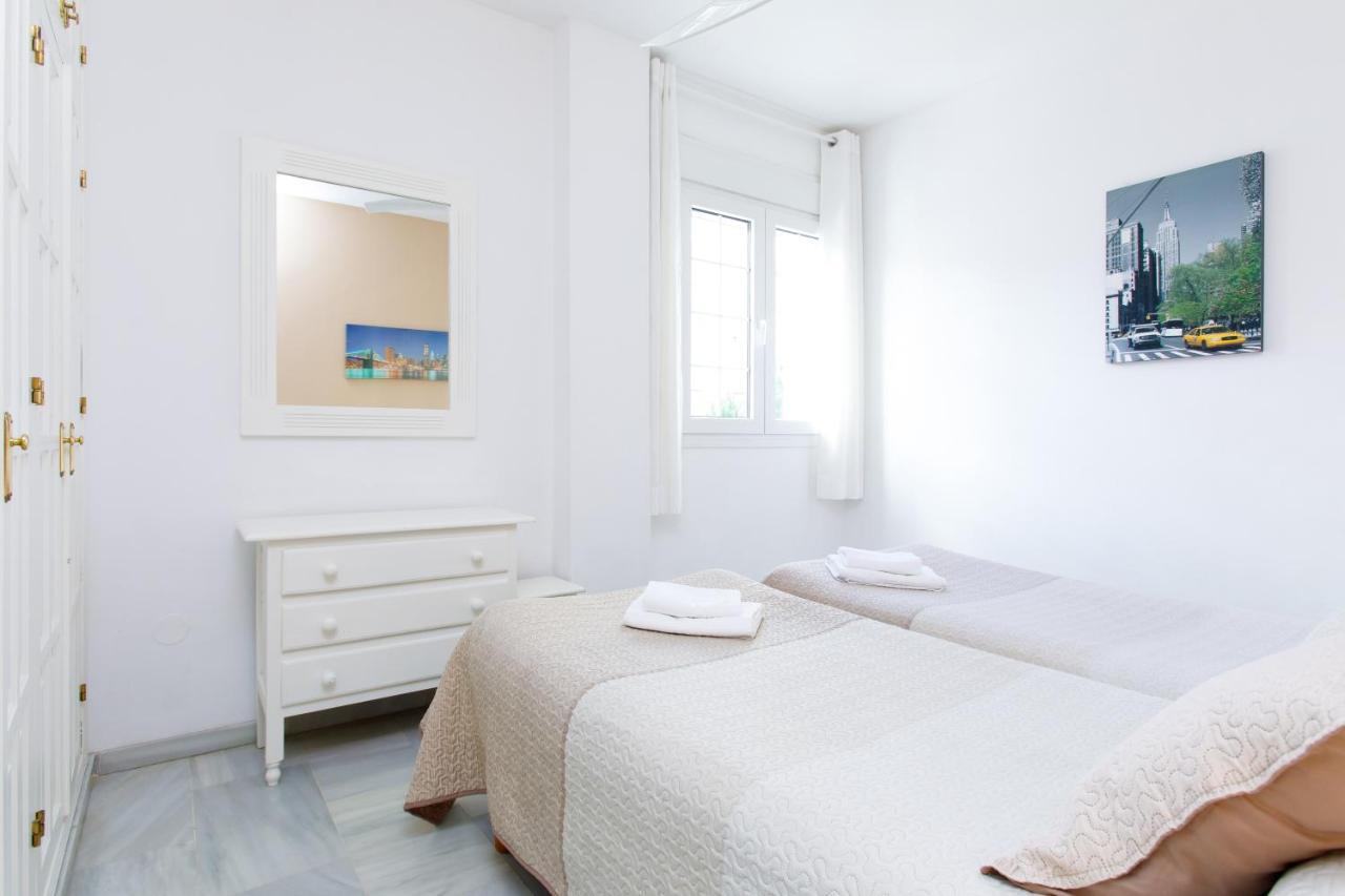 At Almoraide Rooms Suites (Adults Only) Nerja Esterno foto